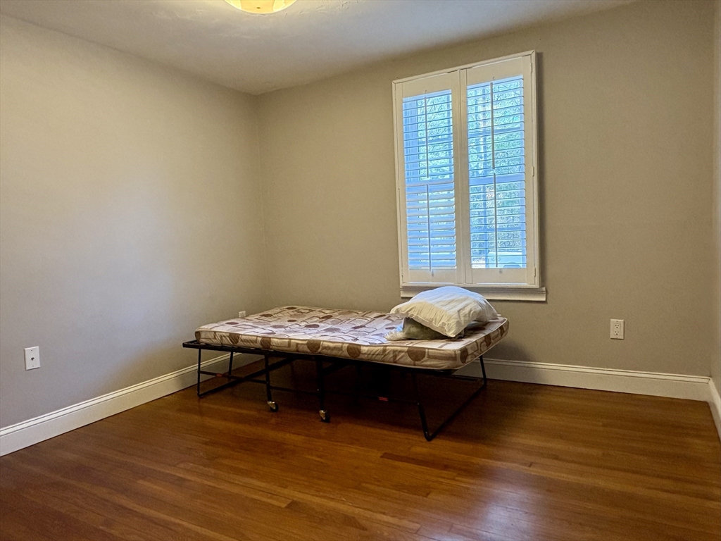 1309 Shootflying Hill Road Barnstable, MA 02632 - Photo 15 of 31