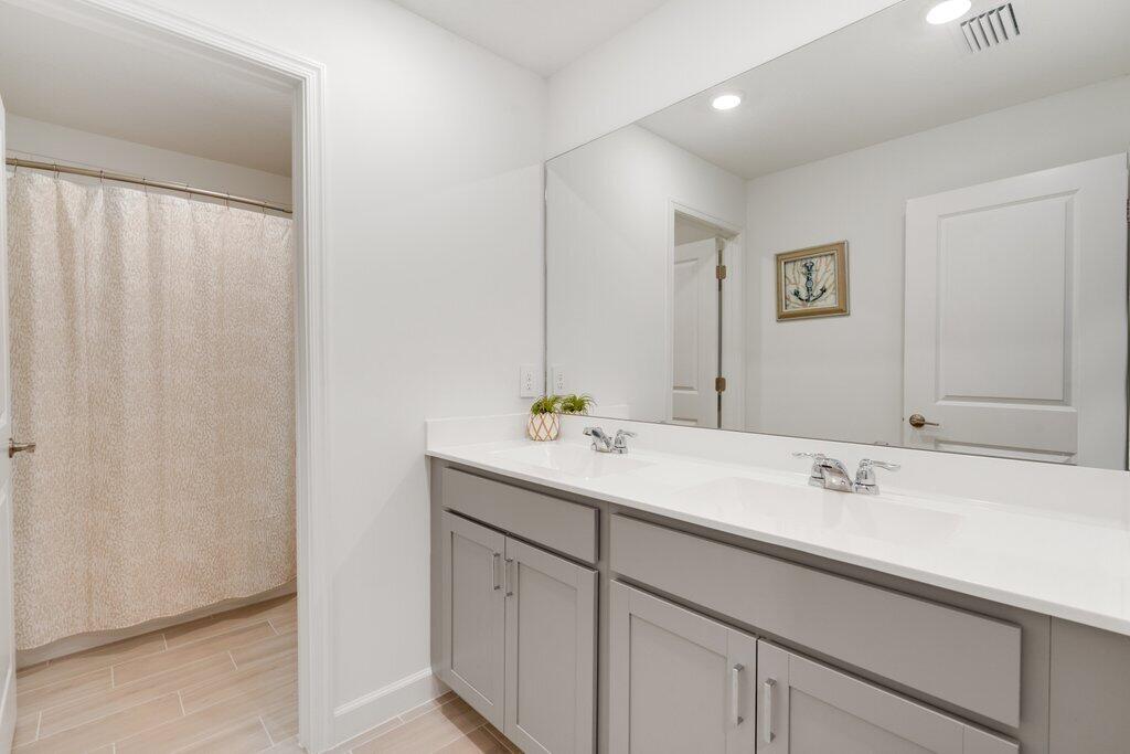 12328 Southwest Roma Circle Port St. Lucie, FL 34987 - Photo 47 of 72 Bathroom 2nd.jpg-SMALL