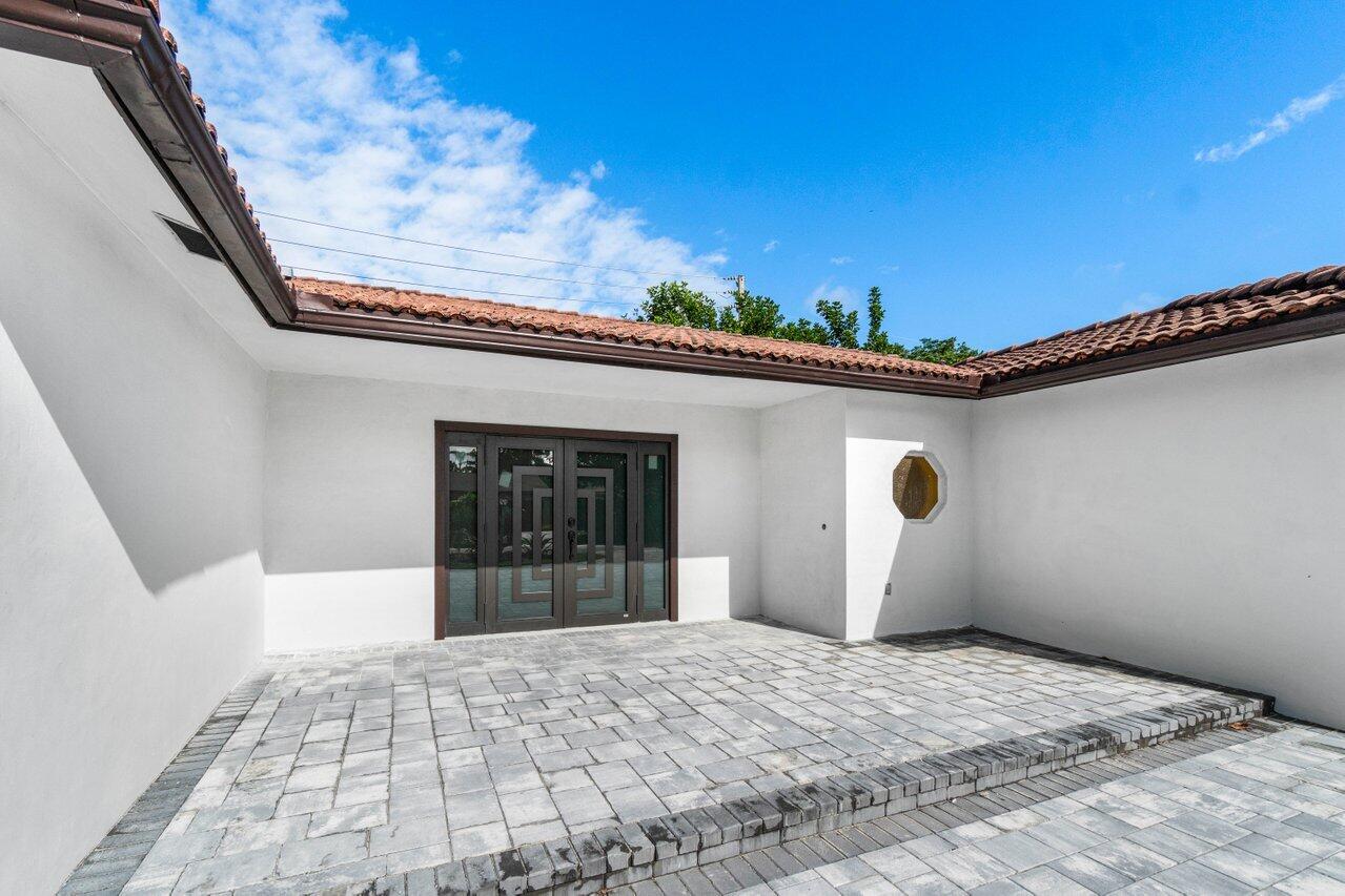 899 Northwest 7th Street Boca Raton, FL 33486 - Photo 5 of 28 005-899Northwest7thStreet-BocaRaton-FL-3