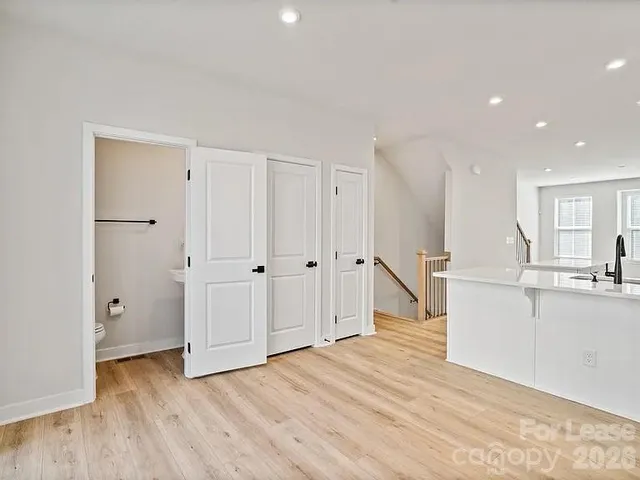 $2,600 | 3041 Terroir Lane, Charlotte, NC 28217