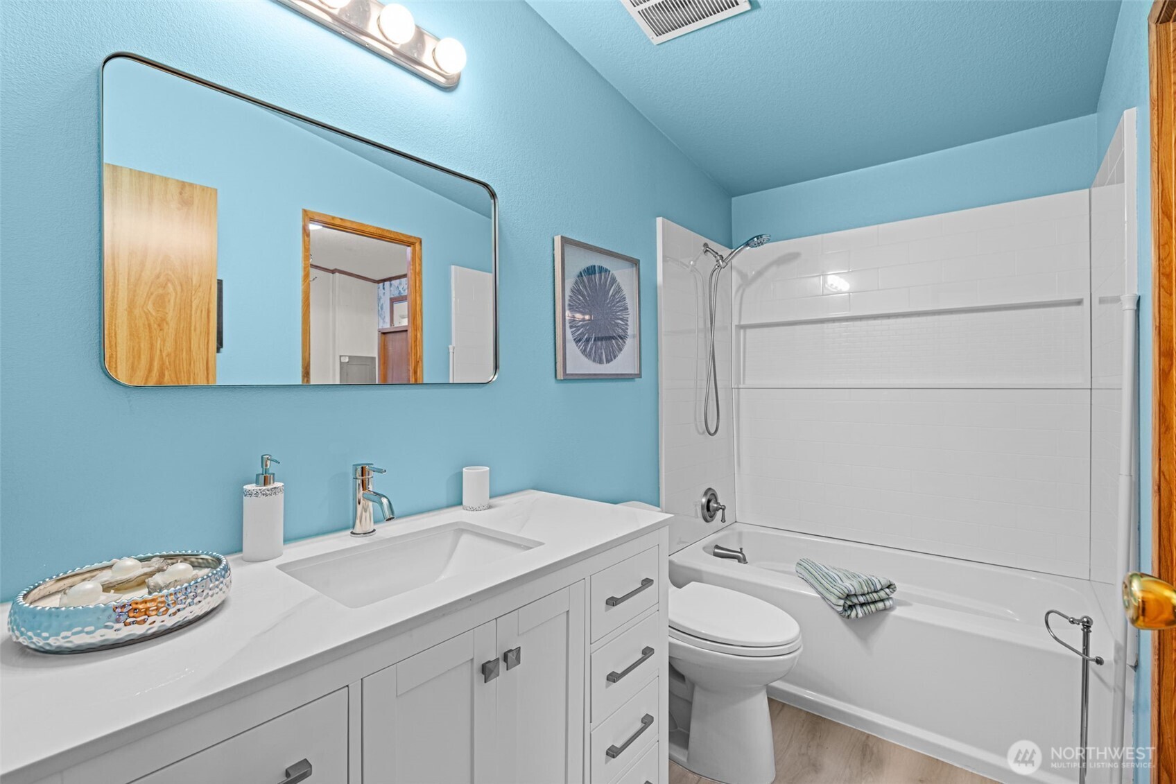 19224 129th Court Northeast Bothell, WA 98072 - Photo 19 of 36