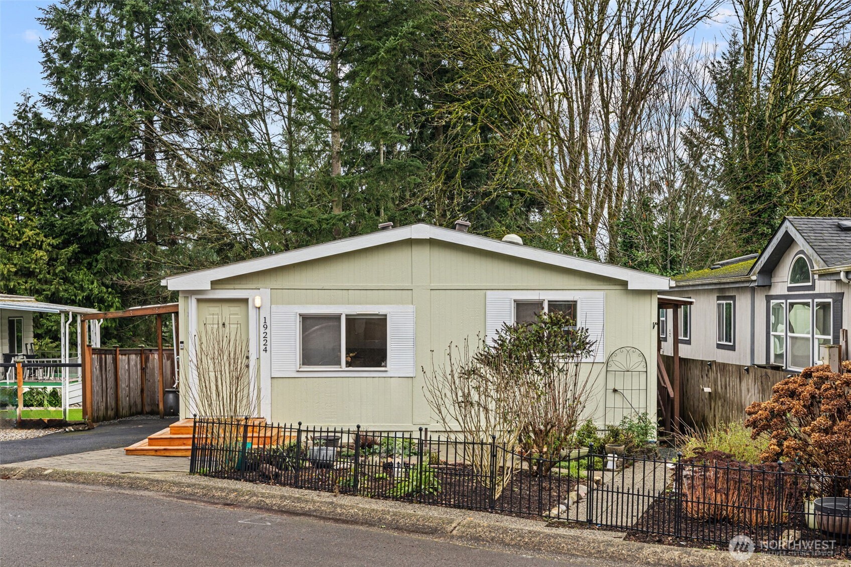 19224 129th Court Northeast Bothell, WA 98072 - Photo 30 of 36