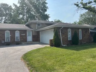 $245,000 | 18644 Aberdeen Street, Homewood, IL 60430