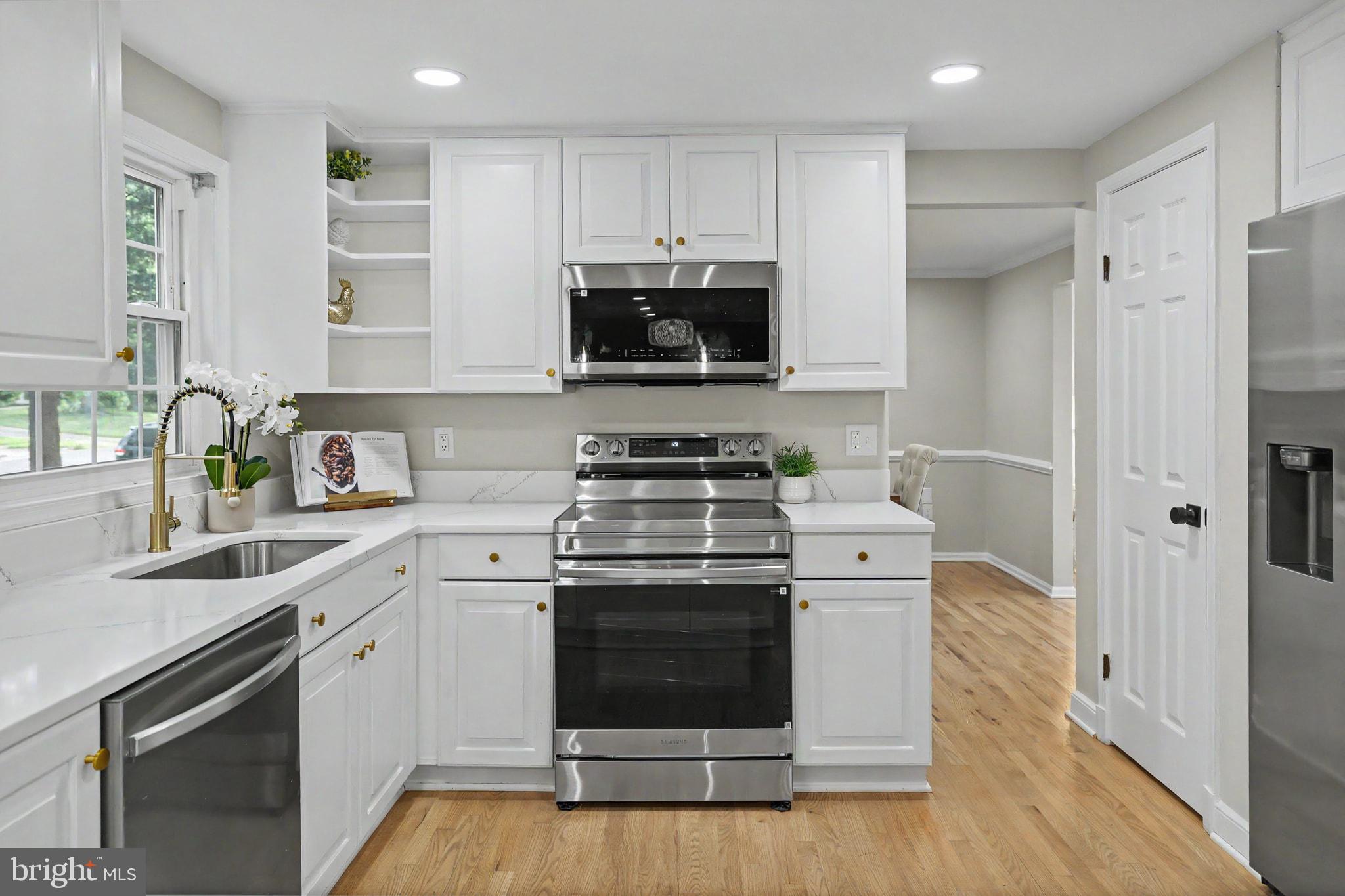 12555 Cross Country Lane Reston, VA 20191 - Photo 11 of 55 Modern elegance in a bright kitchen.