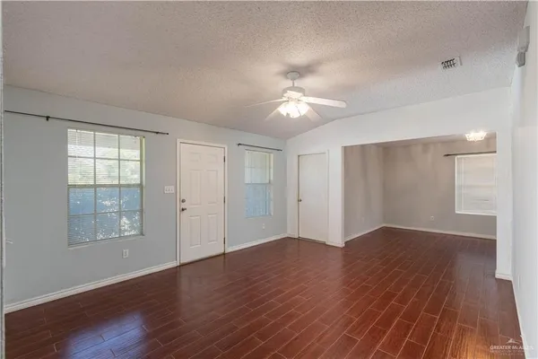 $1,600 | 337 Roundup Circle, Edinburg, TX 78539