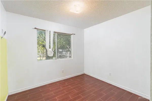 $1,600 | 337 Roundup Circle, Edinburg, TX 78539