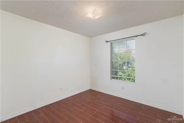 $1,600 | 337 Roundup Circle, Edinburg, TX 78539