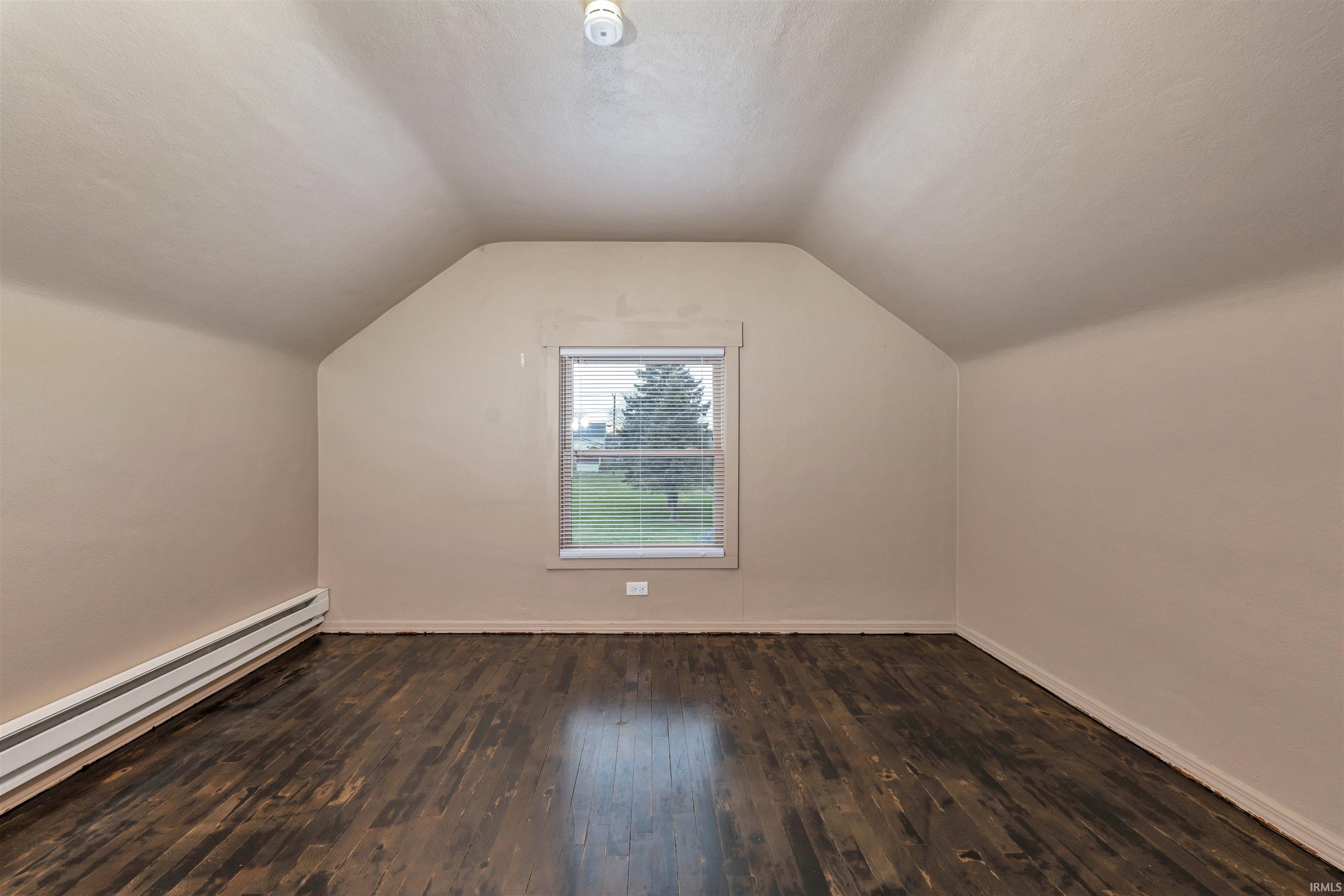 203 South Harrison Street Lynn, IN 47355 - Photo 7 of 23