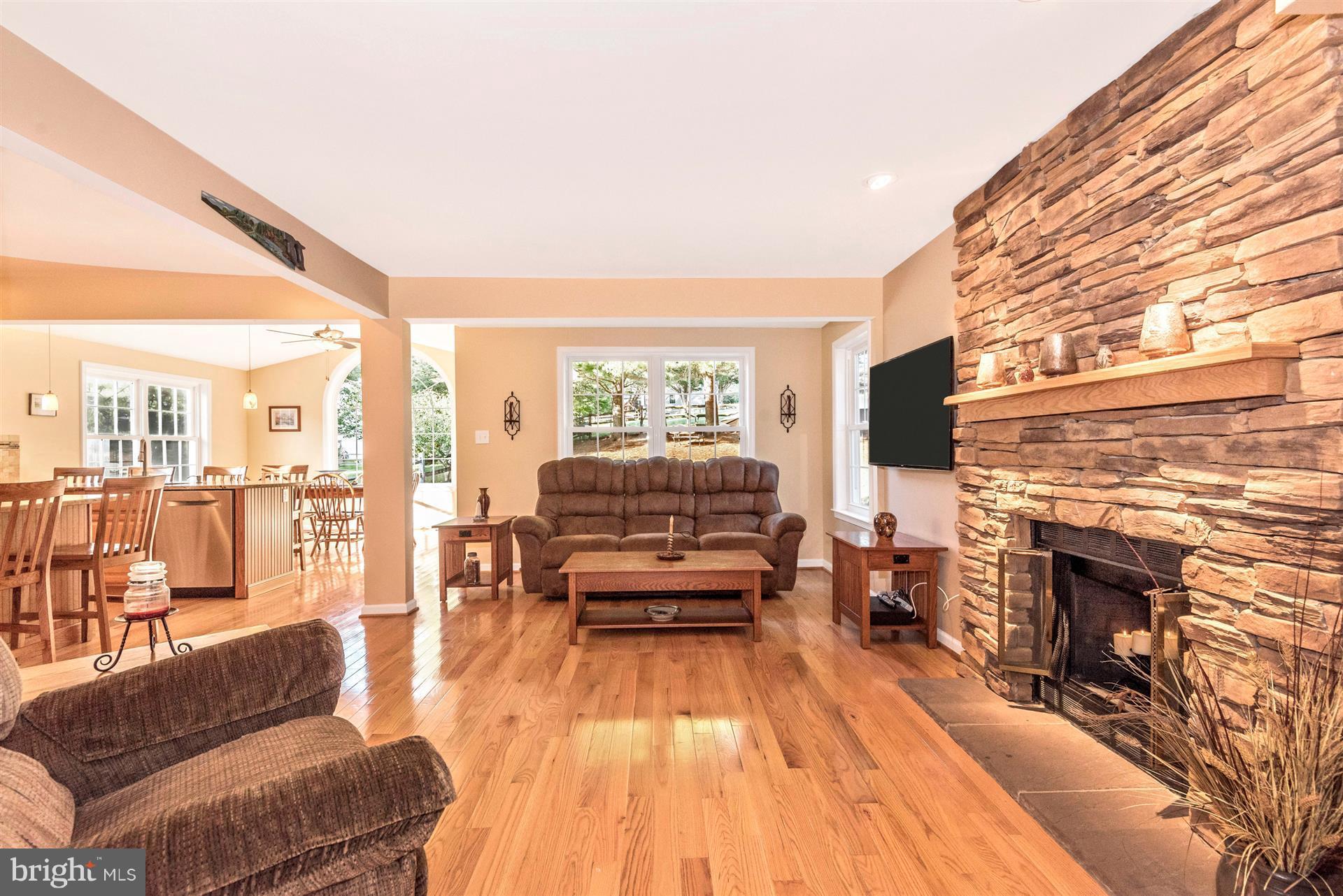 9713 Dixie Ridge Terrace Gaithersburg, MD 20882 - Photo 26 of 30 Family Room