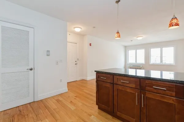 $3,100 | 125 43rd Street, Unit 504, Union City, NJ 07087