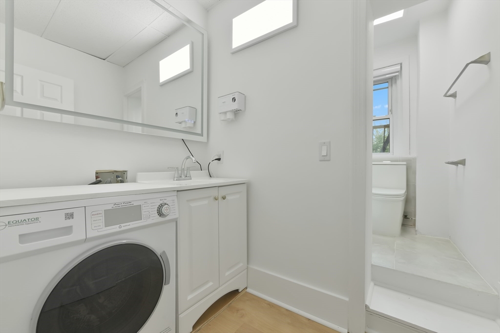 144-144A Salem Street Boston, MA 02113 - Photo 11 of 15