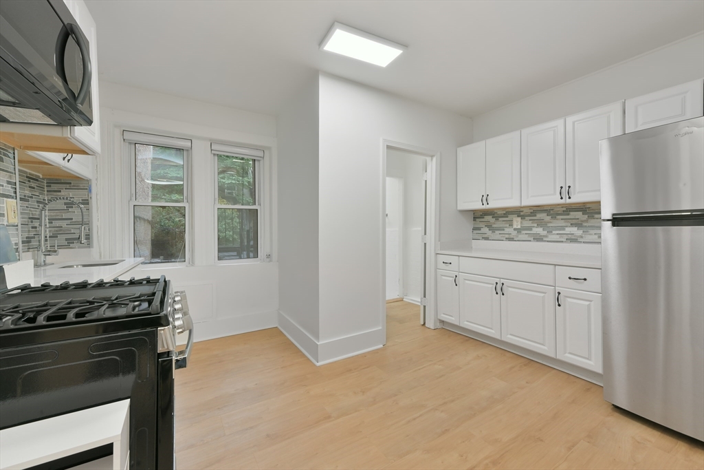 144-144A Salem Street Boston, MA 02113 - Photo 7 of 15