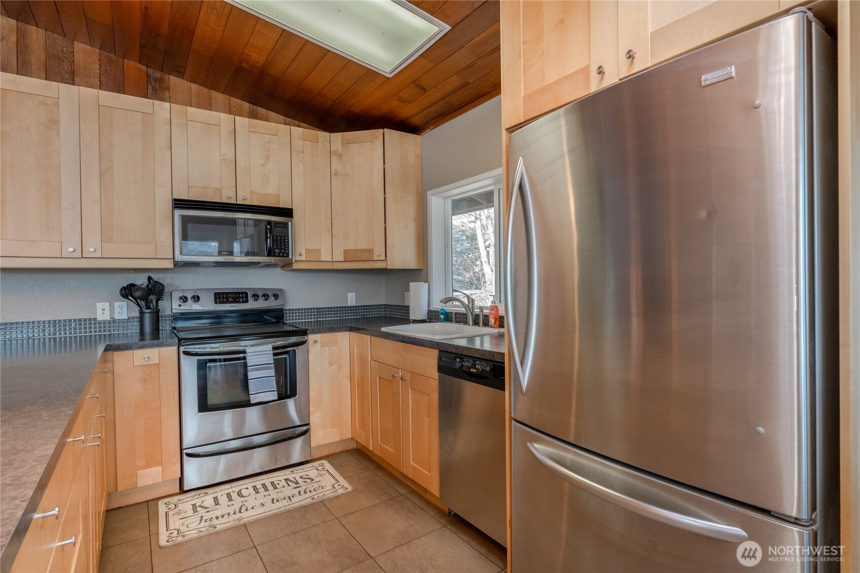 1955 South Lakeshore Road Chelan, WA 98816 - Photo 12 of 33 Gallery Image 12