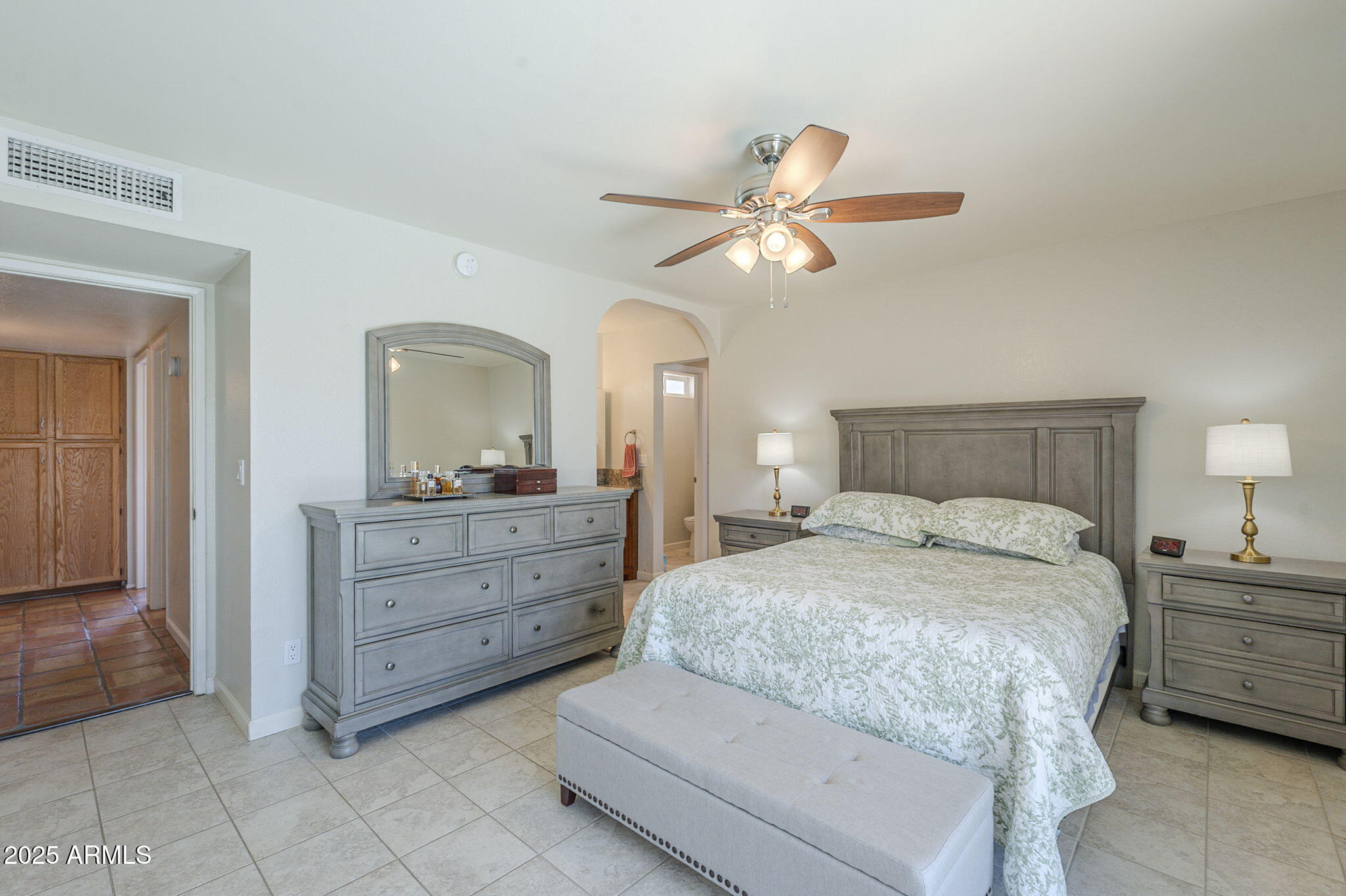 4621 East Mineral Road Phoenix, AZ 85044 - Photo 19 of 31 22-web-or-mls-Mineral-22