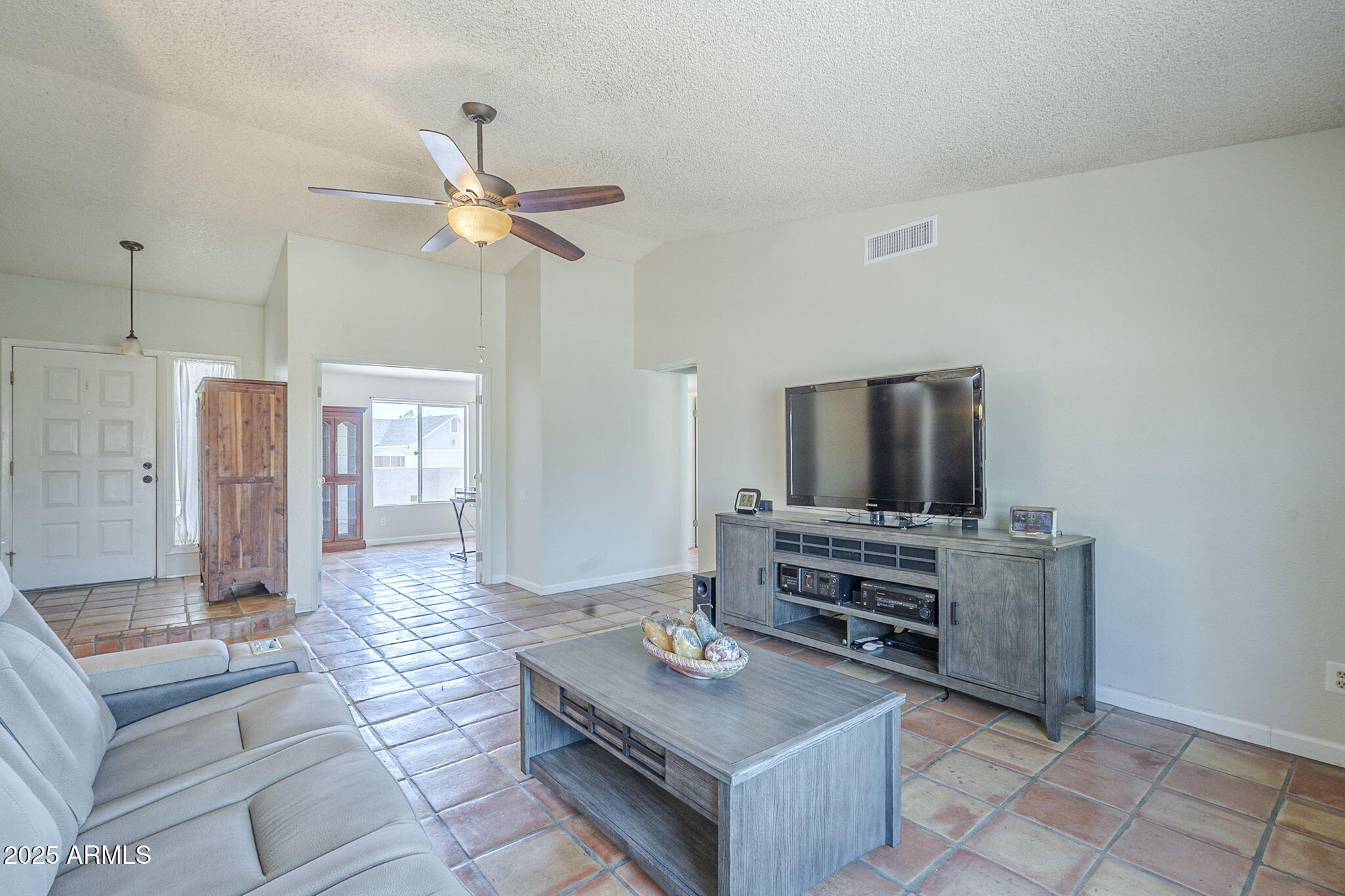 4621 East Mineral Road Phoenix, AZ 85044 - Photo 5 of 31 6-web-or-mls-Mineral-6