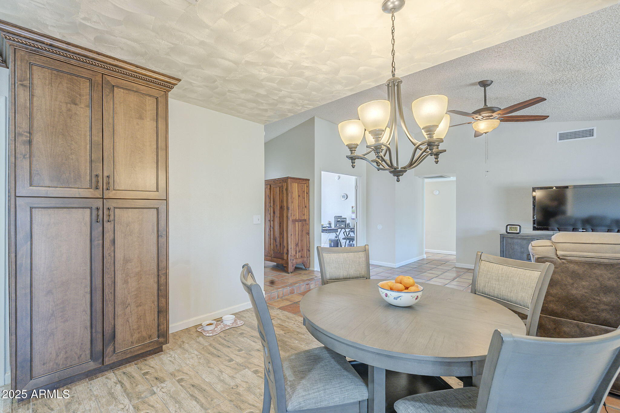 4621 East Mineral Road Phoenix, AZ 85044 - Photo 8 of 31 12-web-or-mls-Mineral-12