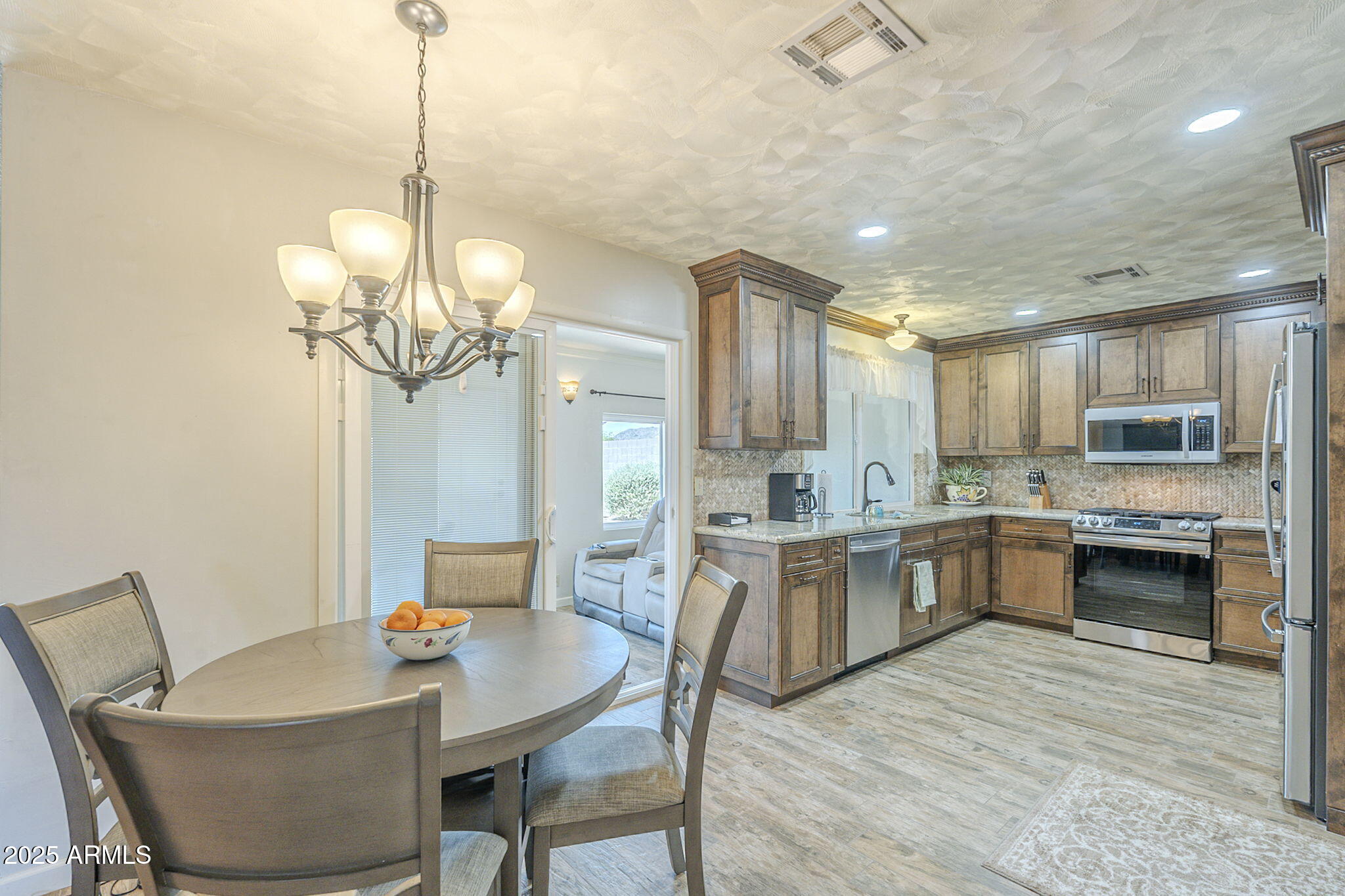 4621 East Mineral Road Phoenix, AZ 85044 - Photo 9 of 31 13-web-or-mls-Mineral-13
