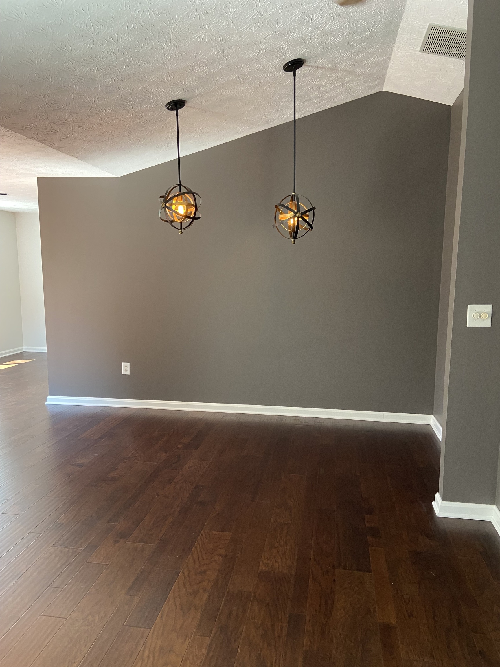 12264 Charing Cross Road Carmel, IN 46033 - Photo 12 of 30 Gallery Image 12