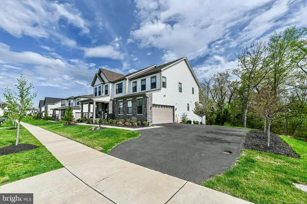 $1,995,000 | 25004 Falling Brook Circle, Aldie, VA 20105