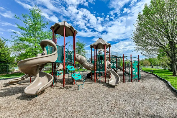 $1,995,000 | 25004 Falling Brook Circle, Aldie, VA 20105