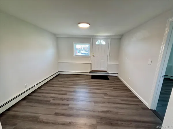 $2,950 | Undisclosed Address, West Babylon, NY 11704