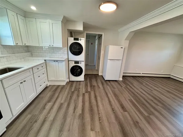 $2,950 | Undisclosed Address, West Babylon, NY 11704