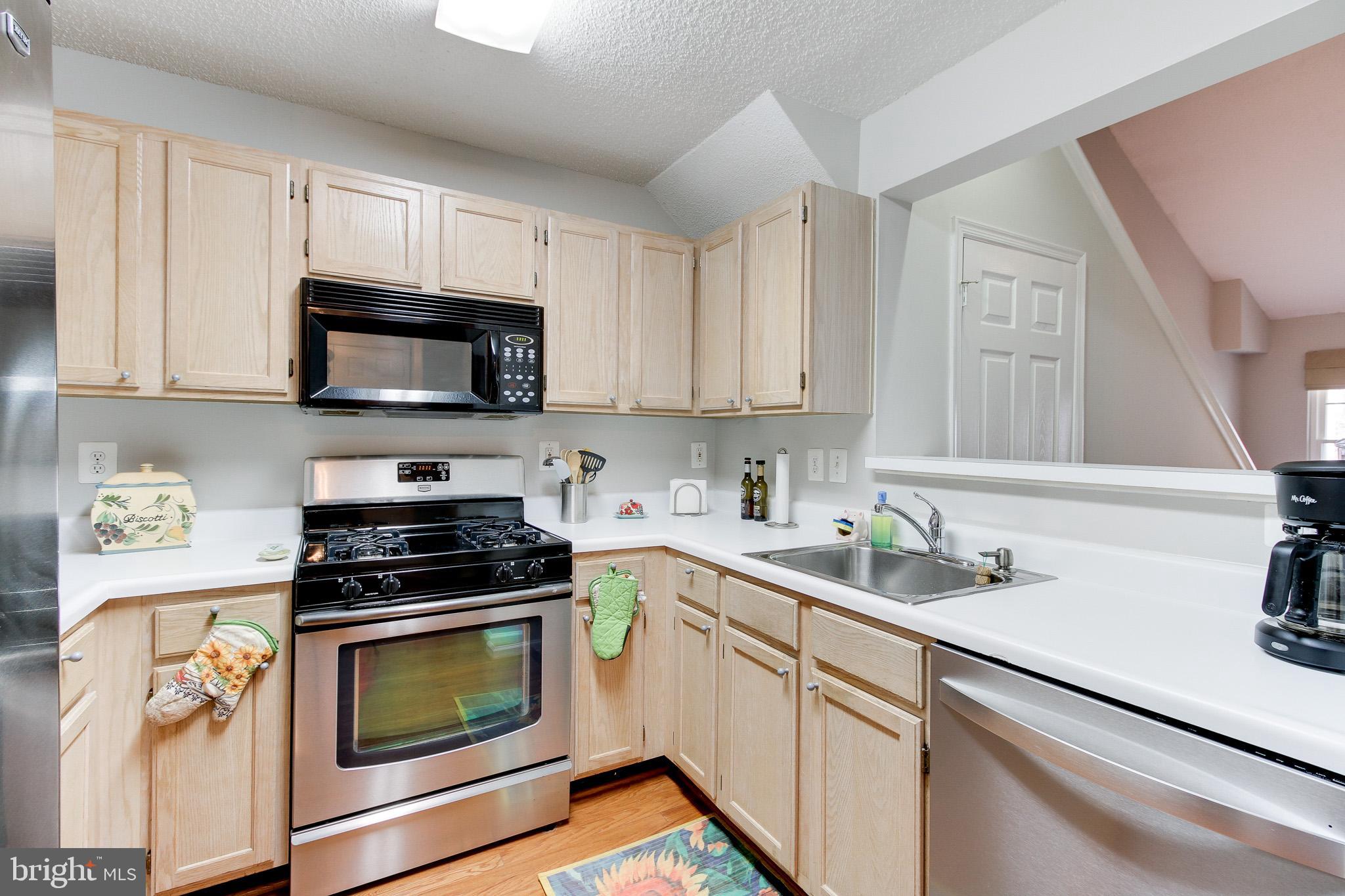 12005 Taliesin Place, Unit 34 Reston, VA 20190 - Photo 2 of 30