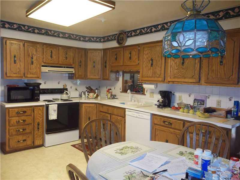 3316 Plank Road New Castle, PA 16105 - Photo 3 of 14 Kitchen.