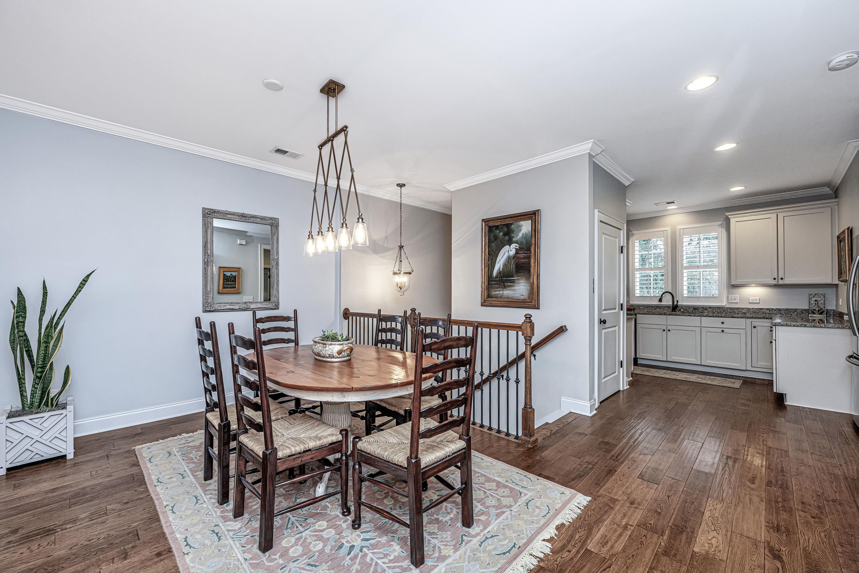 261 Slipper Shell Court Mount Pleasant, SC 29464 - Photo 4 of 41 Dining space