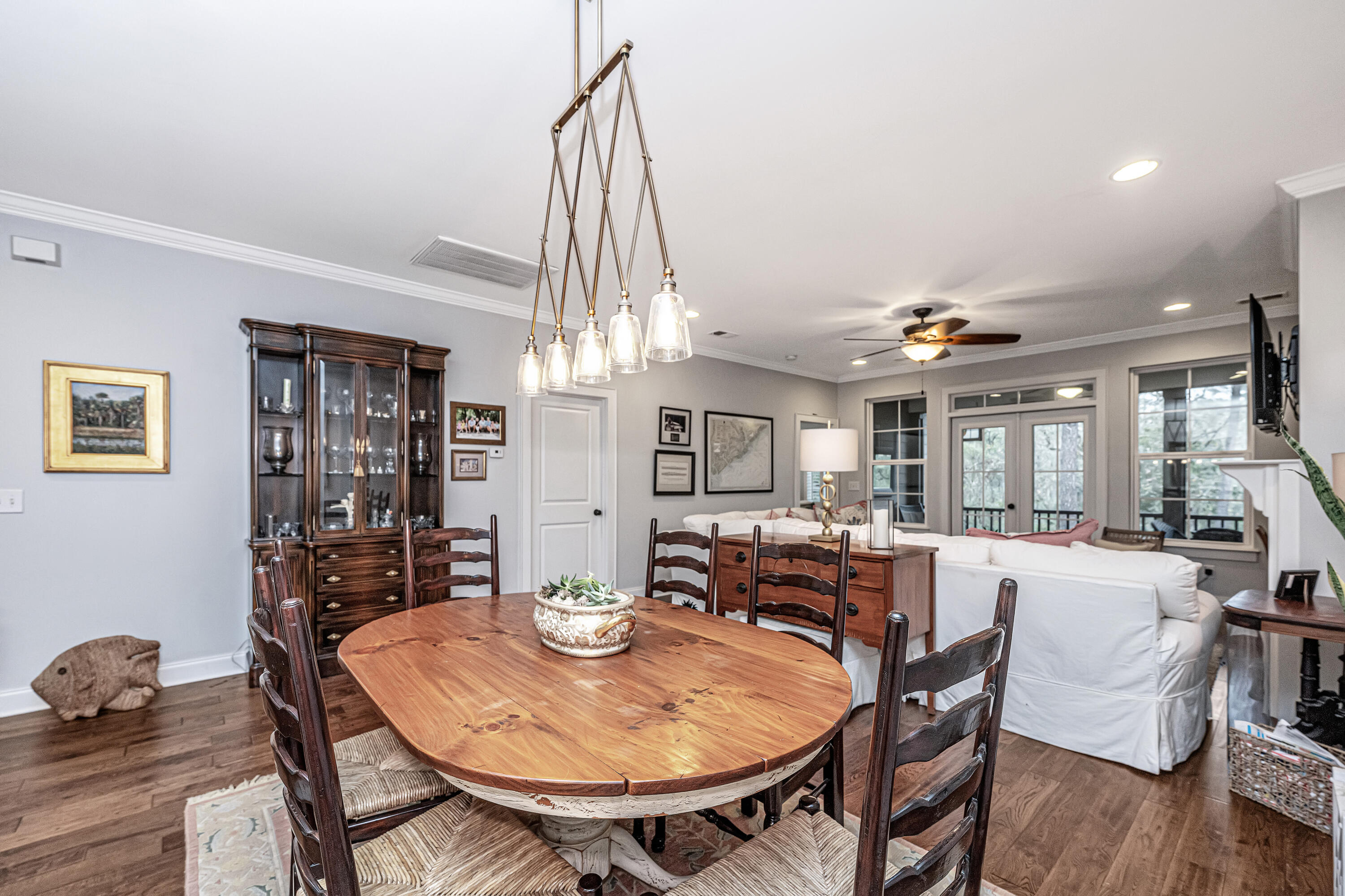 261 Slipper Shell Court Mount Pleasant, SC 29464 - Photo 6 of 41 261SlipperShellCir09