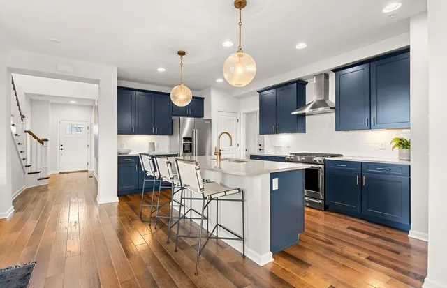 $759,350 | 32 East Pt Drive, Unit 2, East Providence, RI 02916