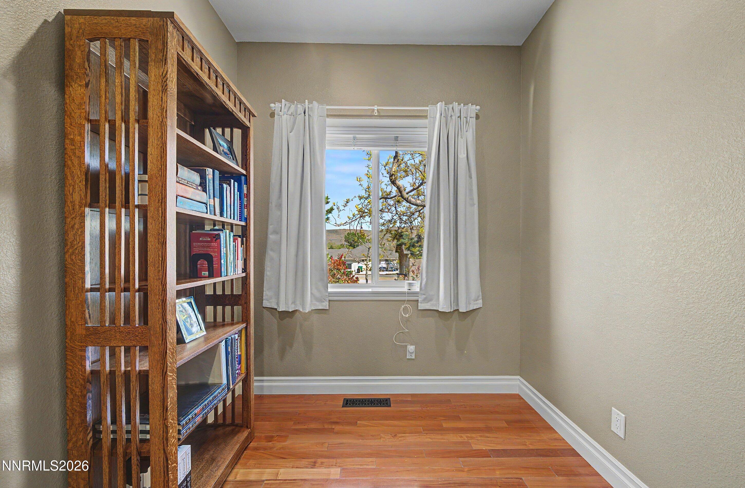 310 Kitts Way Reno, NV 89521 - Photo 29 of 114 41-DSC00273-Edit