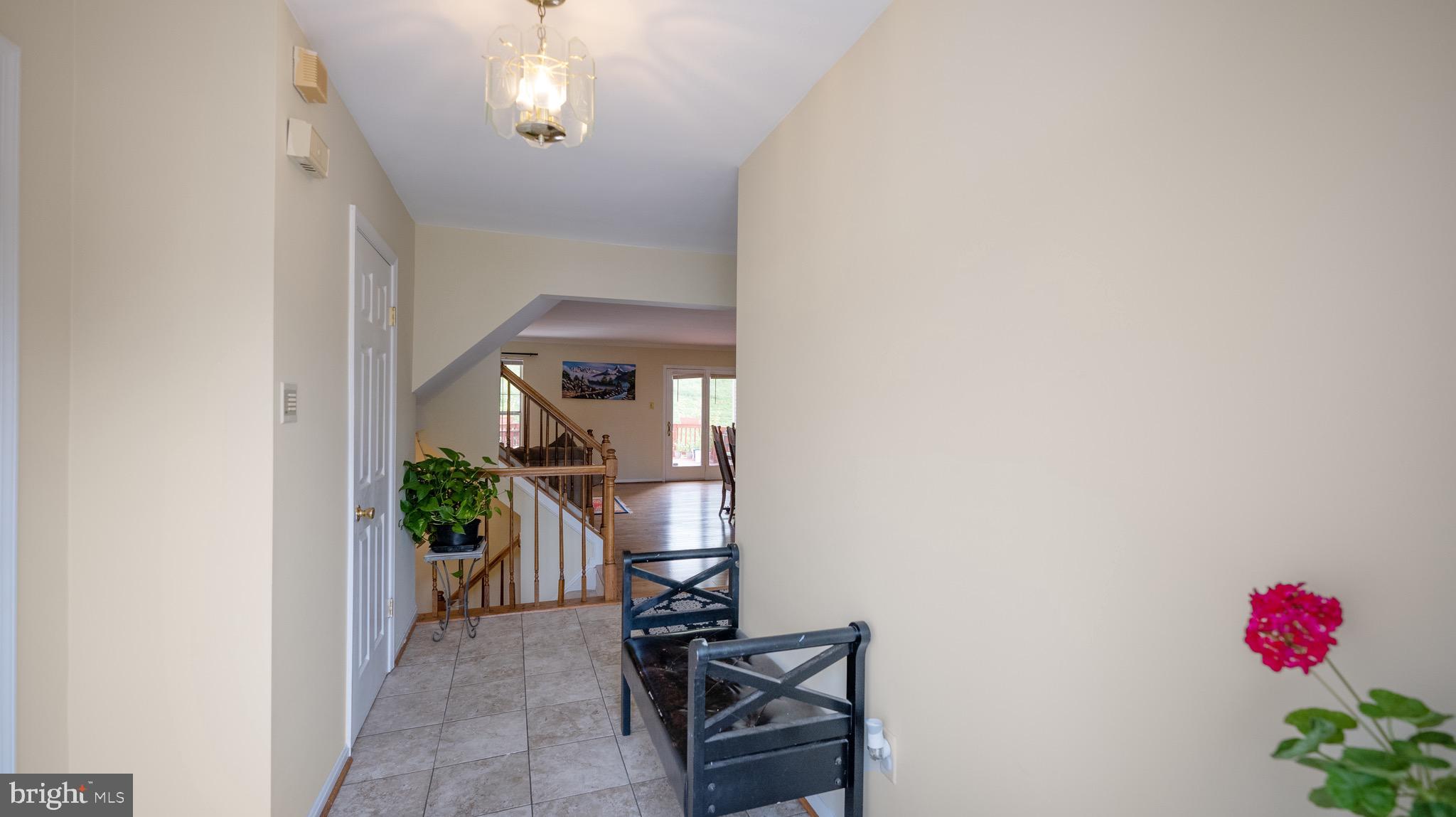 15056 Shamrock Ridge Road Silver Spring, MD 20906 - Photo 2 of 26 Foyer