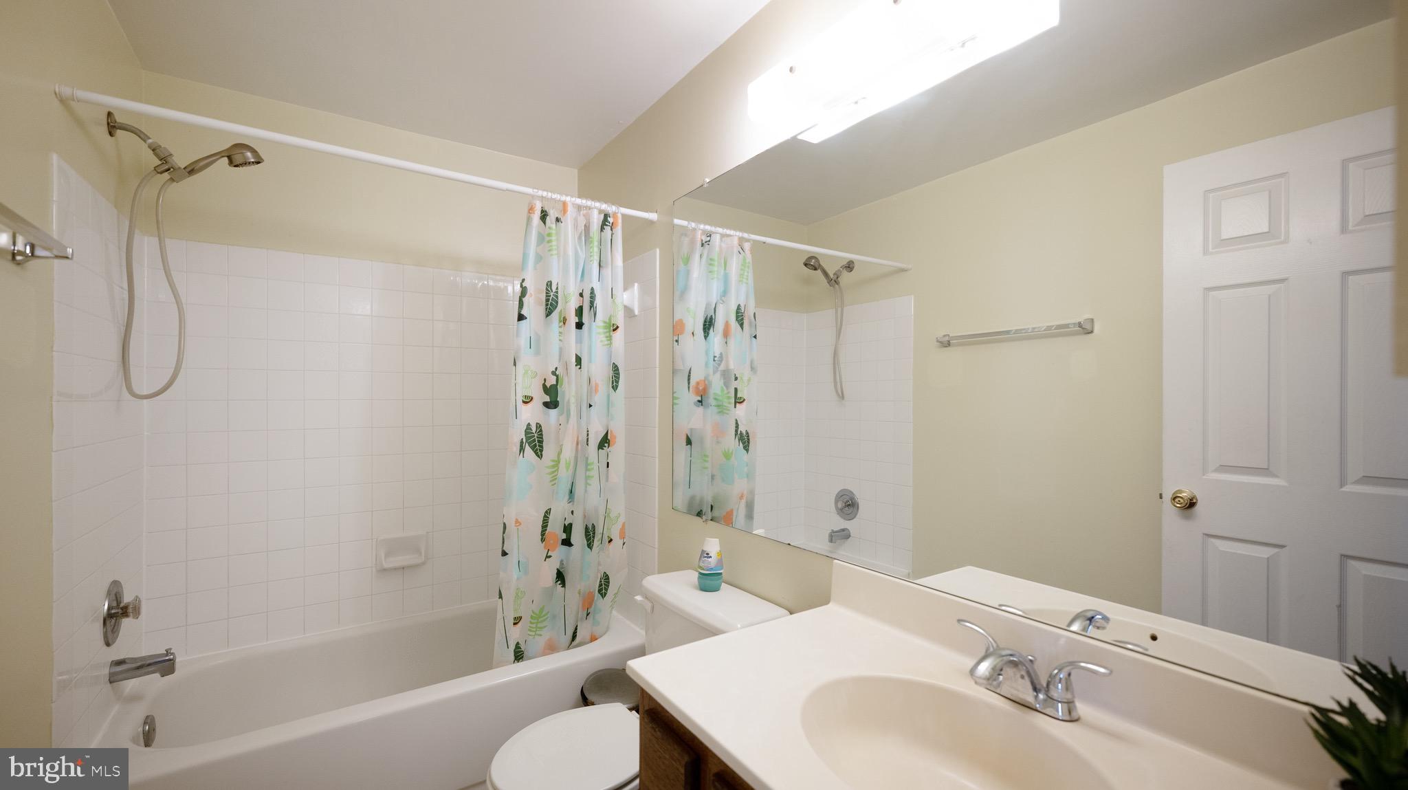 15056 Shamrock Ridge Road Silver Spring, MD 20906 - Photo 16 of 26 Full Bath