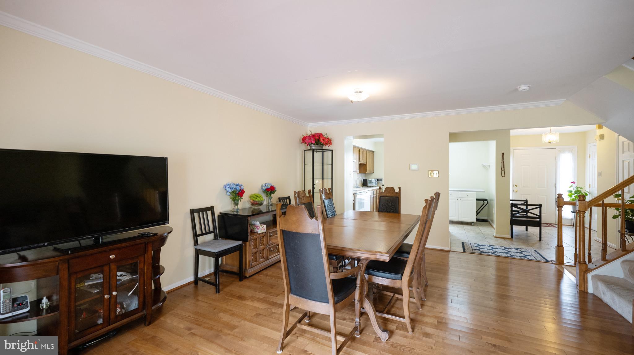 15056 Shamrock Ridge Road Silver Spring, MD 20906 - Photo 8 of 26 Dining room