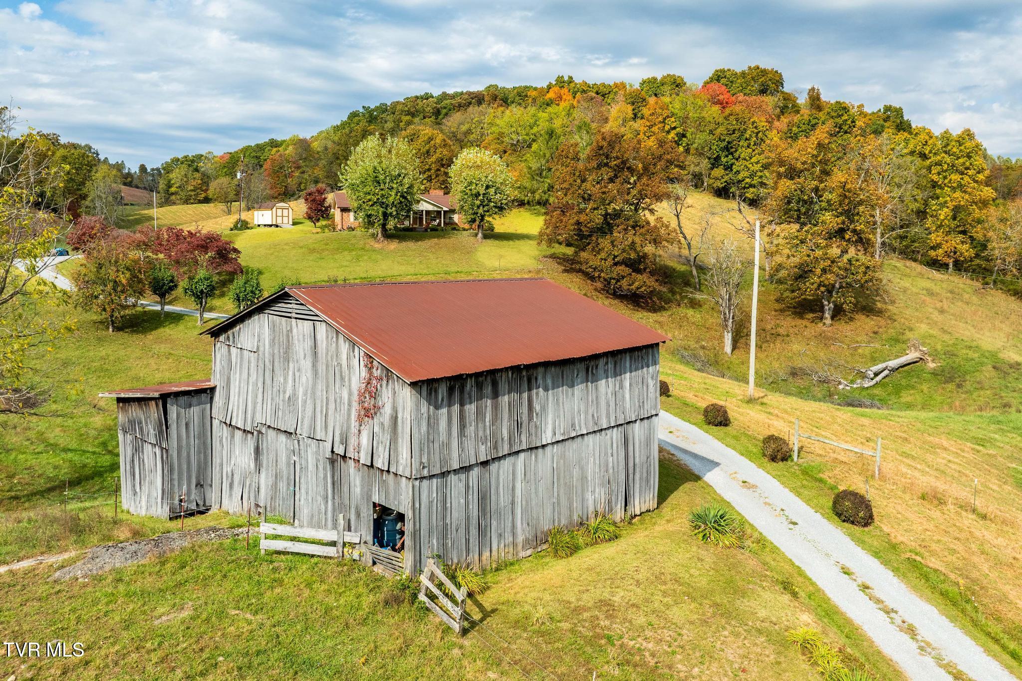 348 Clinch Valley Road Eidson, TN 37731 - Photo 42 of 120 348 Clinch Valley Rd (31 of 116)