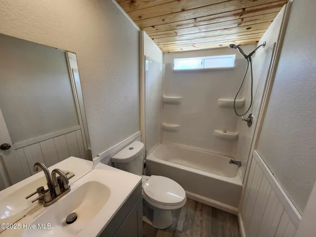 $218,000 | 104 Mallard Court, Grandy, NC 27939