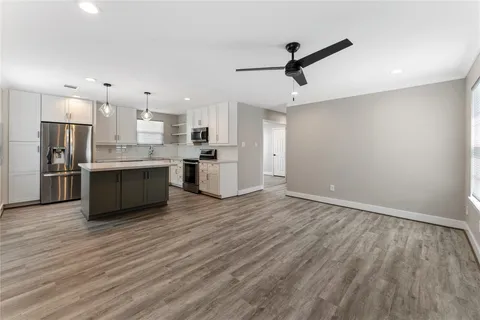 $299,900 | 809 East 40th Street, Houston, TX 77022