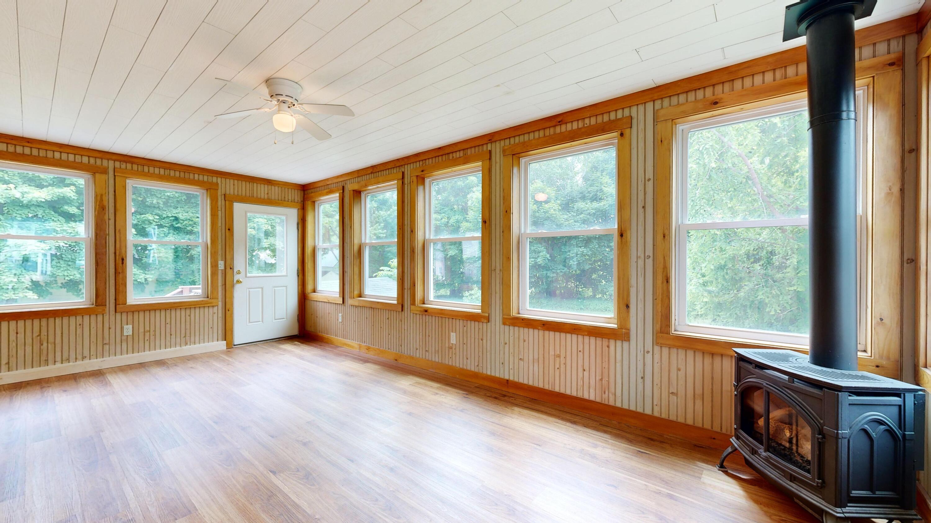 124 Spring Street Gardiner, ME 04345 - Photo 6 of 38 124-Spring-St-Gardiner-ME-04345-06172024