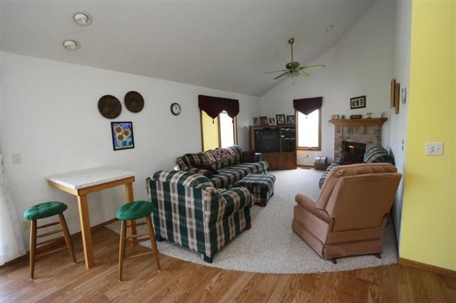 5522 Hamilton Road Yoder, IN 46798 - Photo 10 of 22