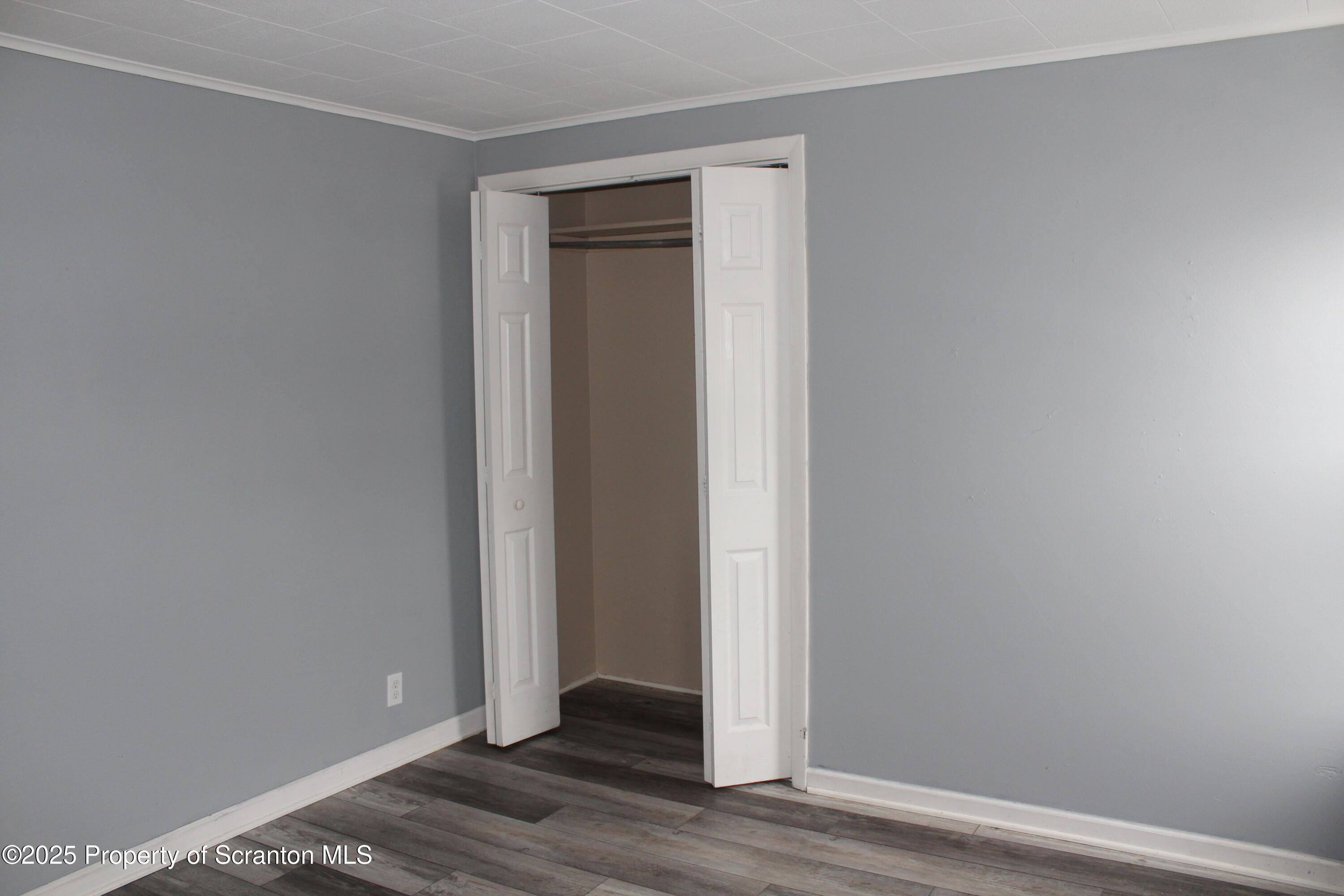323 Union Street, Unit 1 Taylor, PA 18517 - Photo 18 of 20 a view of an empty room