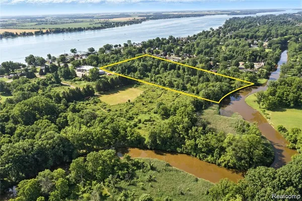 $180,000 | Lot 2 River Road, East China, MI 48054
