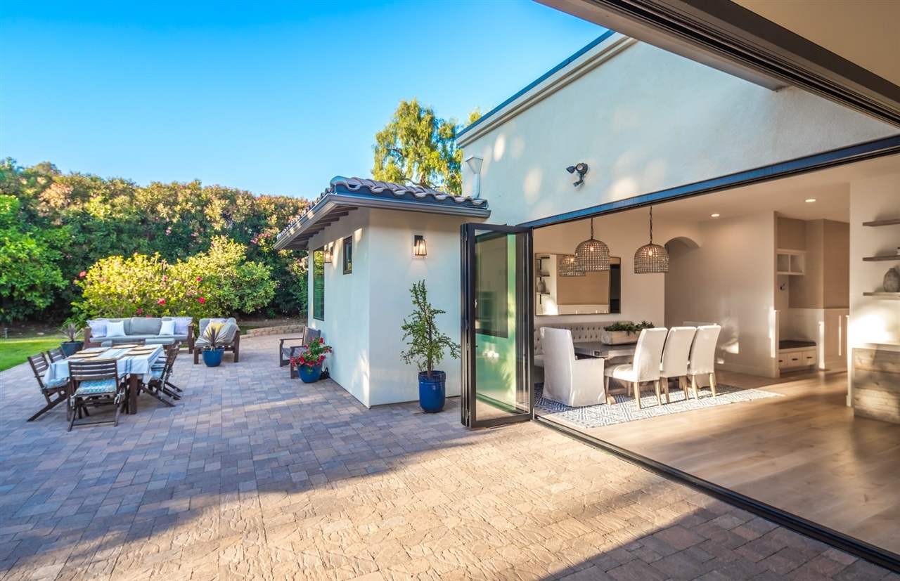 262 Via Del Cerrito Encinitas, CA 92024 - Photo 3 of 24