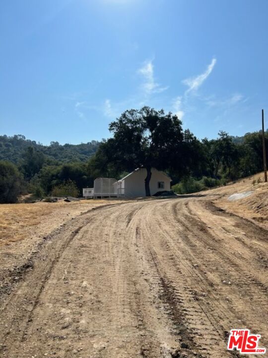 4132 Usona Road Mariposa, CA 95338 - Photo 23 of 26 a view of outdoor space and yard