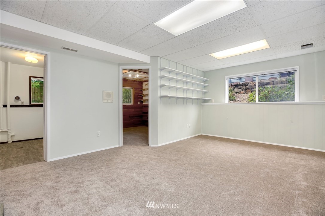 14627 164th Place Southeast Renton, WA 98059 - Photo 17 of 25