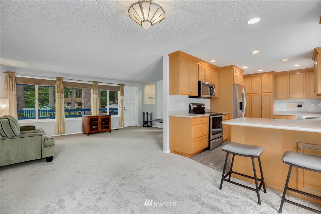 14627 164th Place Southeast Renton, WA 98059 - Photo 5 of 25