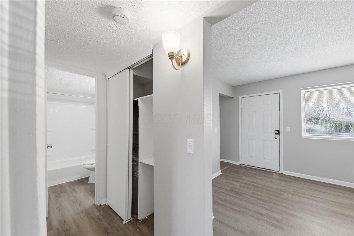 1928 Agler Road Columbus, OH 43224 - Photo 34 of 53 34-Hallway 2F