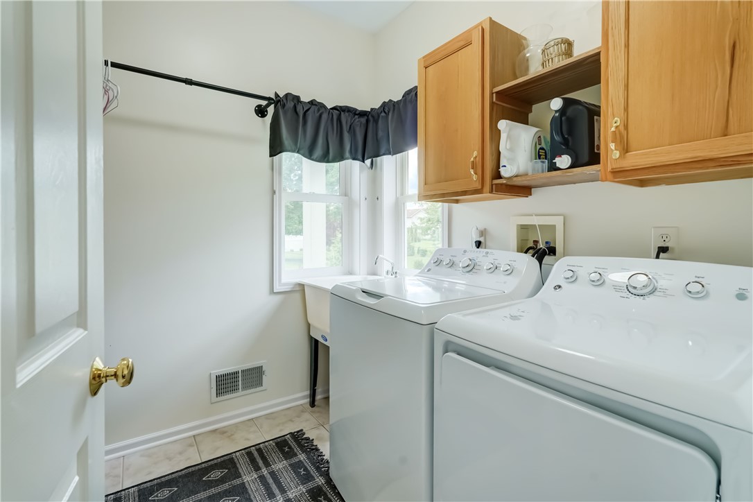 83 Angels Path Penfield, NY 14580 - Photo 22 of 44