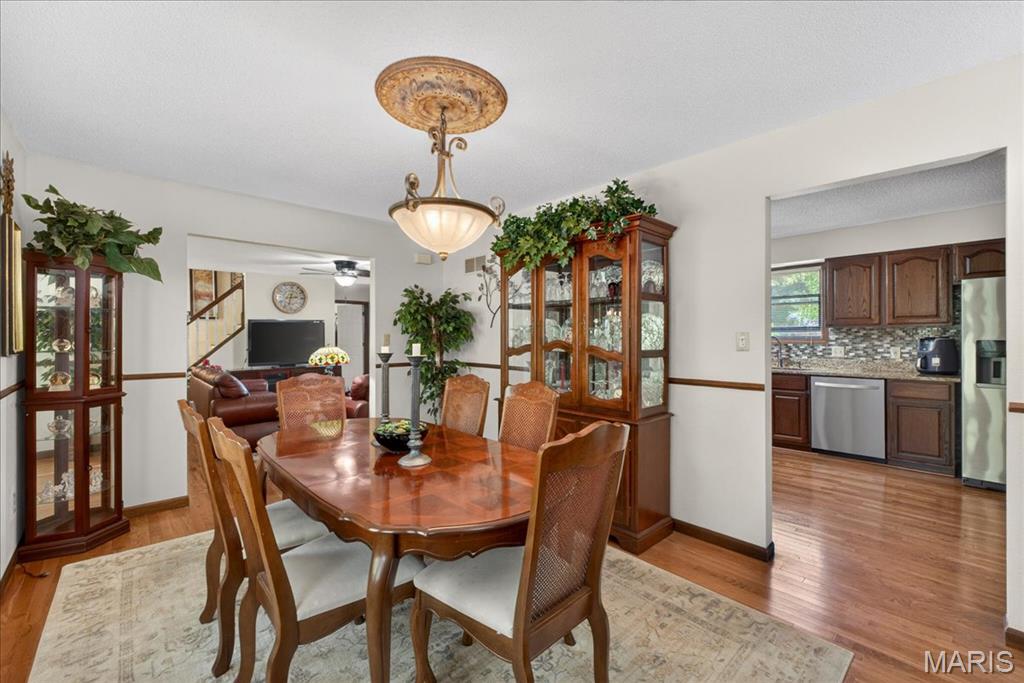 411 John Henry Road Belleville, IL 62220 - Photo 11 of 49
