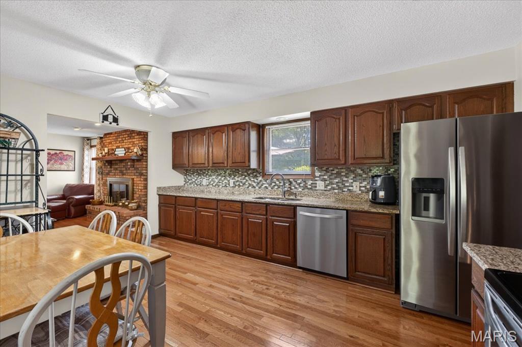 411 John Henry Road Belleville, IL 62220 - Photo 14 of 49